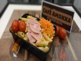 Pastasalat med skinke og grøntsager