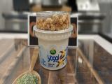 Yoggi Yoghurt vanilje med müsli top